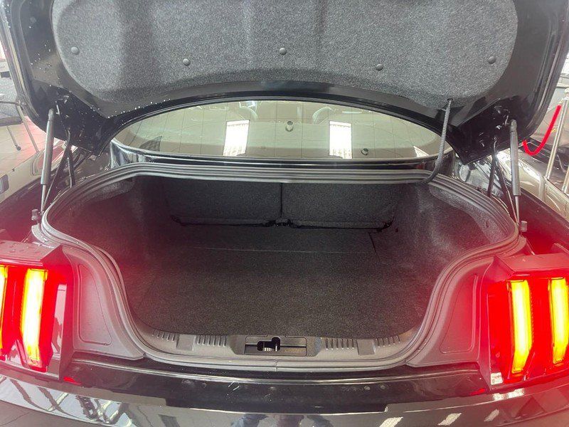 Used 2022 Ford Mustang GT Premium RWD image 13