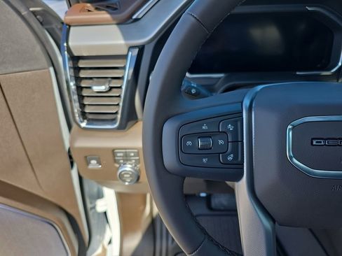 New 2026 GMC Sierra 2500 Denali w/ Denali Reserve Package AWD/4WD image 16