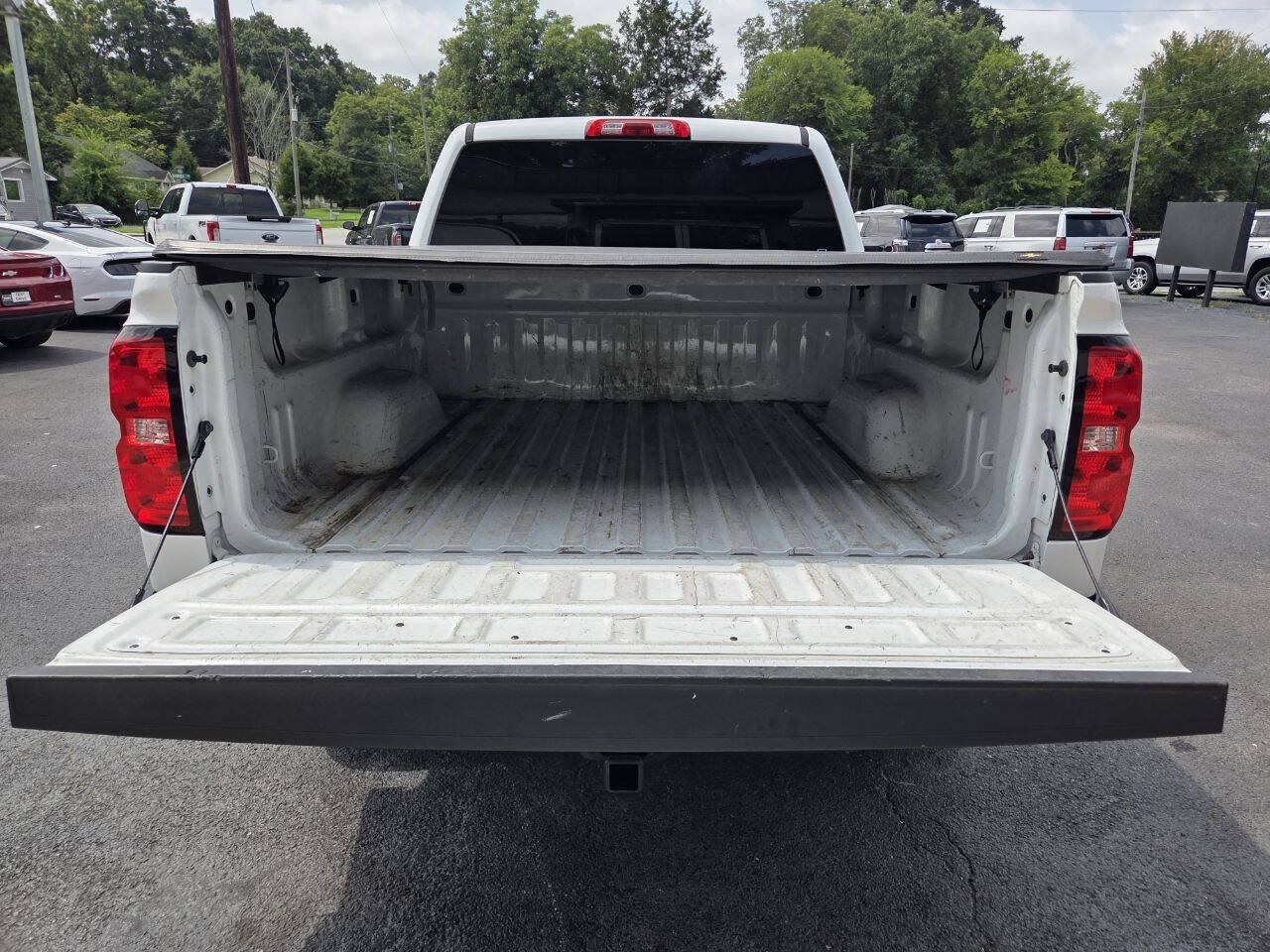Used 2018 Chevrolet Silverado 1500 LT w/ LT Eassist Package RWD image 21