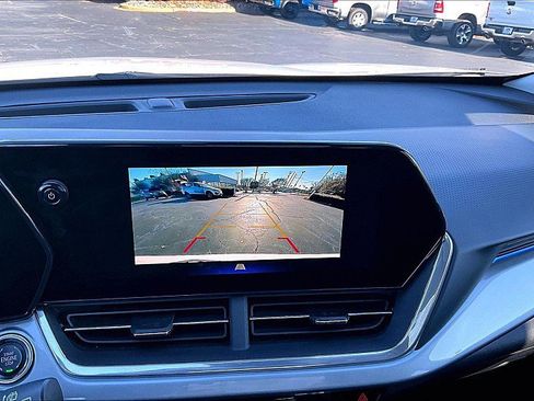 Used 2024 Chevrolet Trax LT image 21