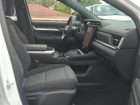 Used 2026 GMC Terrain Elevation FWD image 27