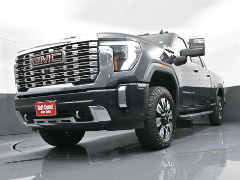 Used 2024 GMC Sierra 2500 Denali w/ Max Trailering Package image 32