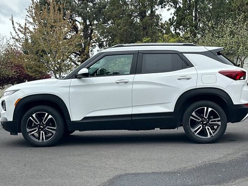 Used 2023 Chevrolet TrailBlazer LT w/ Convenience Package AWD/4WD image 7