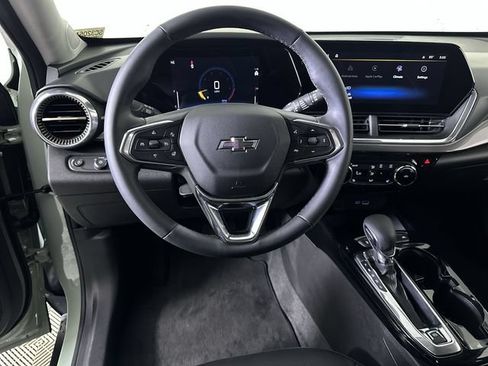 Used 2025 Chevrolet Trax ACTIV w/ Driver Confidence Package FWD image 21