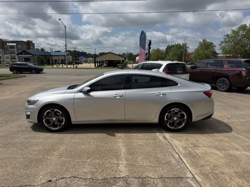 Used 2022 Chevrolet Malibu LT FWD image 5