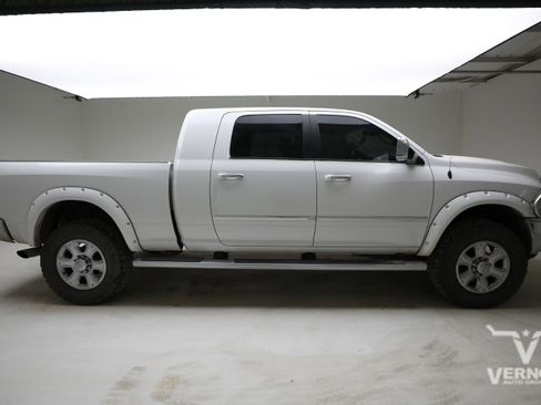 Used 2015 RAM 2500 Laramie w/ Cold Weather Group image 5