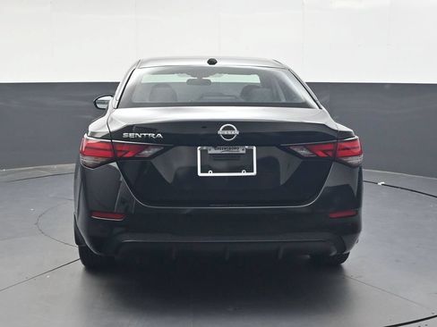 Used 2025 Nissan Sentra SV w/ All-Weather Package FWD image 5