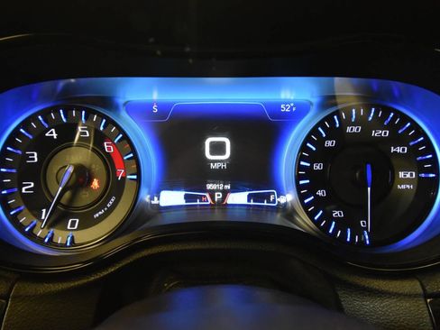 Used 2019 Chrysler 300 S w/ S Model Appearance Package RWD image 32