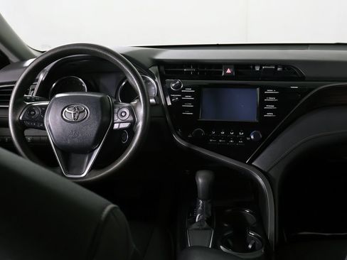 Used 2019 Toyota Camry LE FWD image 27