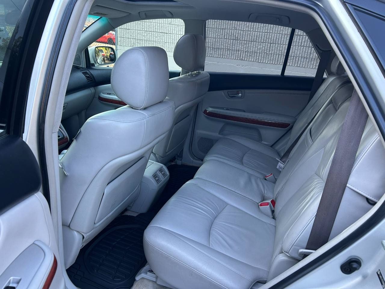 Used 2005 Lexus RX 330 AWD w/ Premium Plus Pkg image 14