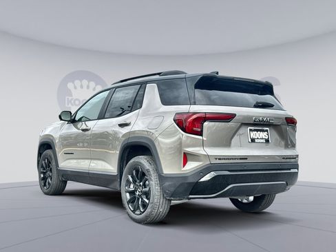New 2026 GMC Terrain Elevation w/ Elevation Premium Package image 4