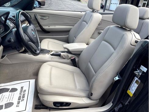 Used 2008 BMW 135i Convertible image 9