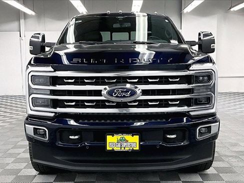 Used 2024 Ford F350 Platinum w/ FX4 Off-Road Package image 3