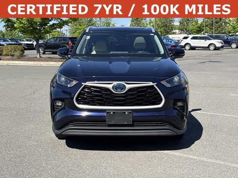 Used 2023 Toyota Highlander XLE AWD/4WD image 6