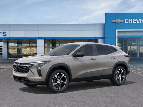 New 2026 Chevrolet Trax RS FWD image 2
