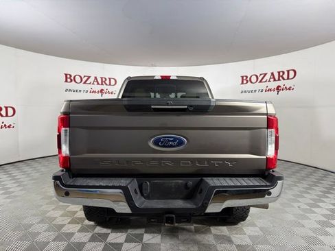 Used 2018 Ford F250 Lariat w/ Lariat Ultimate Package AWD/4WD image 7