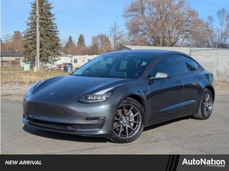 Used 2019 Tesla Model 3 Long Range video 1