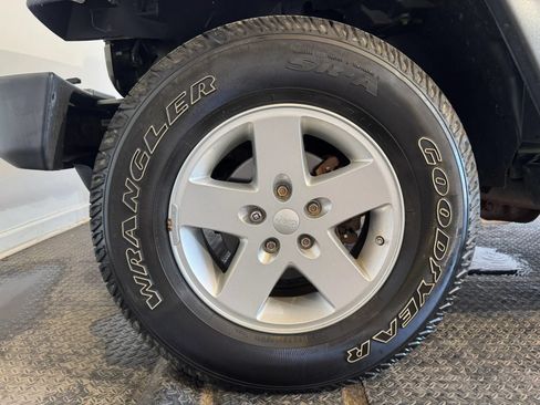 Used 2009 Jeep Wrangler X AWD/4WD image 30