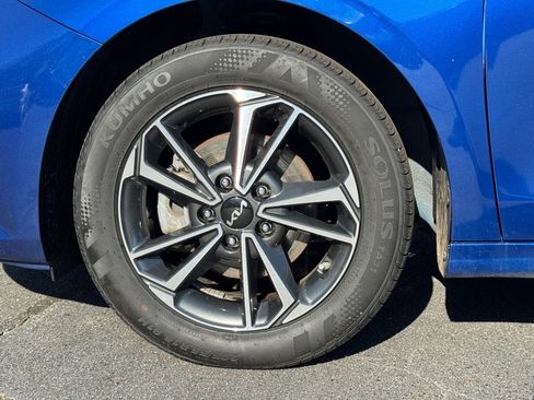 Certified 2023 Kia Forte LXS image 9