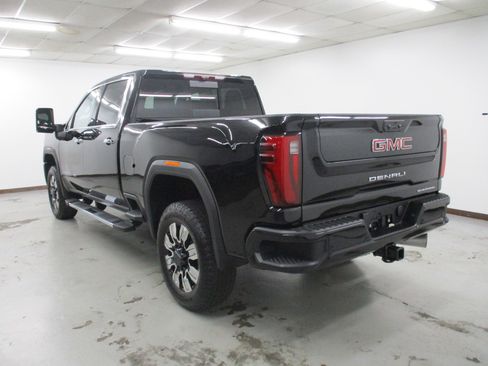 New 2025 GMC Sierra 2500 Denali w/ Technology Package image 3