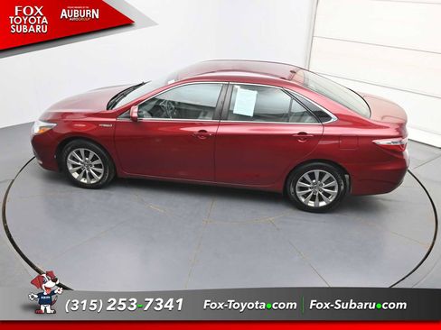 Used 2015 Toyota Camry XLE FWD image 32