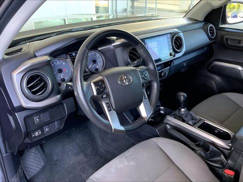 Used 2023 Toyota Tacoma SR5 AWD/4WD image 18