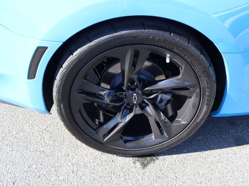 Used 2022 Chevrolet Camaro LT w/ RS Package image 33