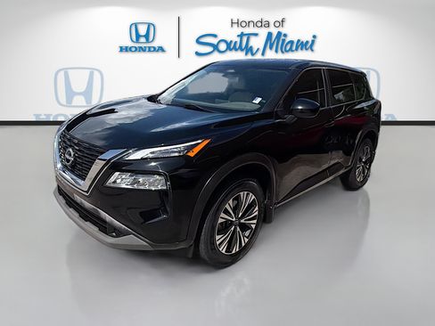 Used 2023 Nissan Rogue SV FWD image 3
