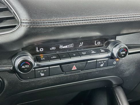 Used 2024 MAZDA MAZDA3 s FWD image 23