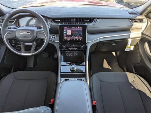 New 2025 Jeep Grand Cherokee Laredo X image 15