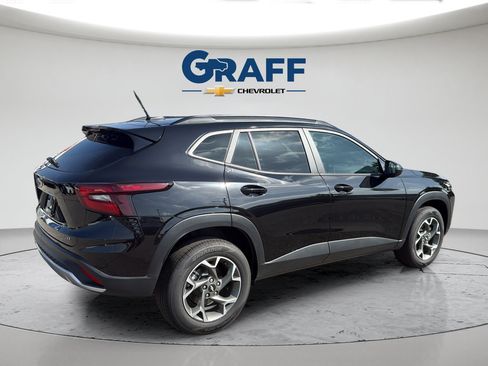 Used 2025 Chevrolet Trax LT w/ Driver Confidence Package FWD image 15