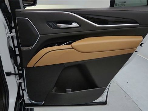 Certified 2023 Cadillac Escalade Sport w/ Touring Package image 21