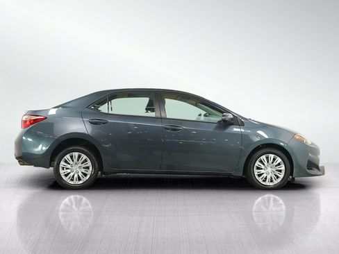 Used 2017 Toyota Corolla LE FWD image 6