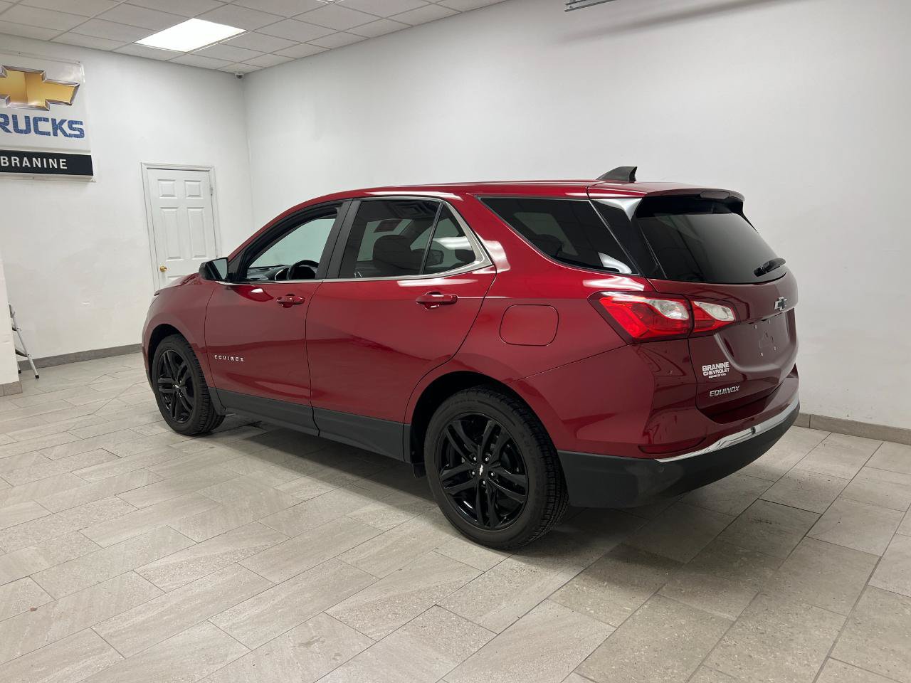 Used 2021 Chevrolet Equinox LT FWD image 14