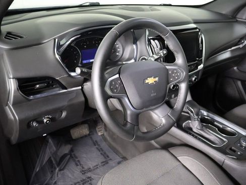 Used 2023 Chevrolet Traverse LT FWD image 28