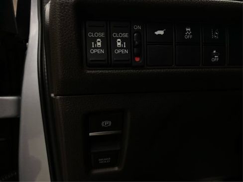 Used 2018 Honda Odyssey EX-L image 23