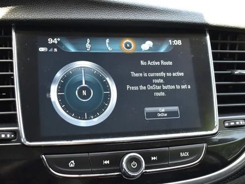 Used 2020 Buick Encore Essence FWD image 24