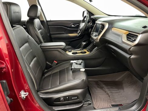 Certified 2018 GMC Acadia Denali w/ Technology Package AWD/4WD image 40
