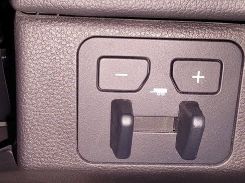 Used 2024 Toyota Tundra Limited image 27