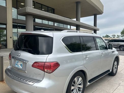 Used 2017 INFINITI QX80 4WD image 3
