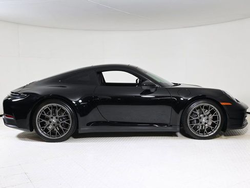 Certified 2025 Porsche 911 Carrera w/ Premium Package image 8