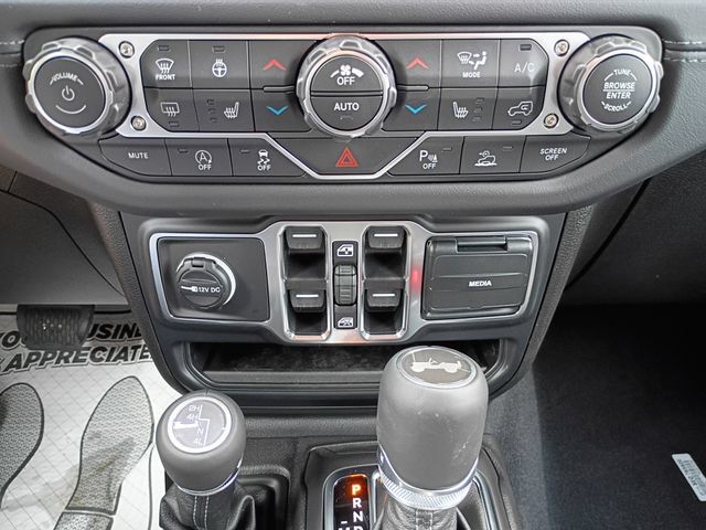 New 2027 Jeep Wrangler Unlimited Sahara AWD/4WD image 15