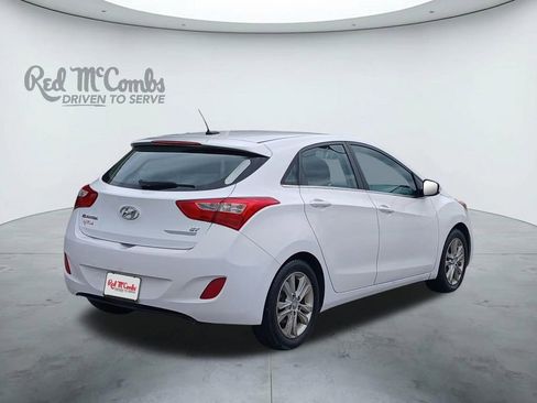 Used 2015 Hyundai Elantra GT FWD image 5