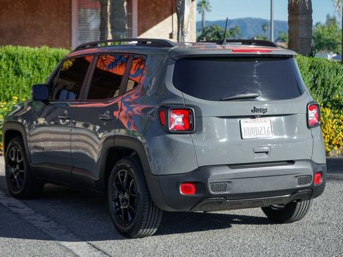 Used 2020 Jeep Renegade Altitude image 6
