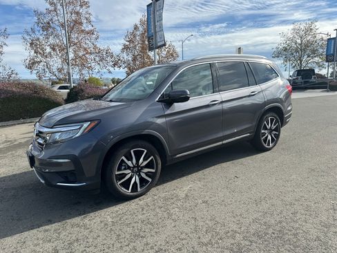 Used 2022 Honda Pilot Touring image 5