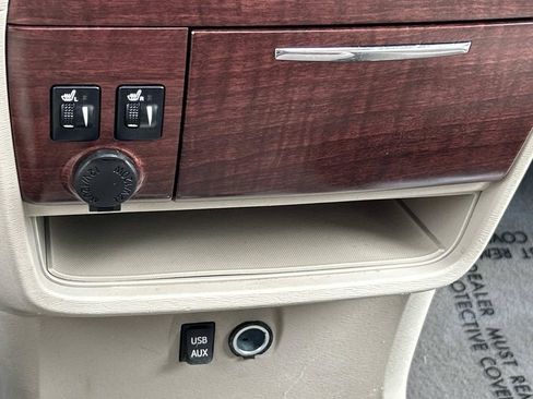 Used 2012 Toyota Sienna XLE FWD image 39