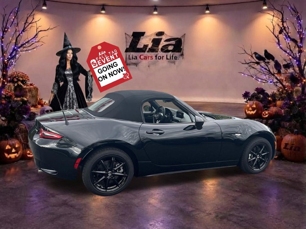 Used 2024 MAZDA MX-5 Miata Sport RWD image 16
