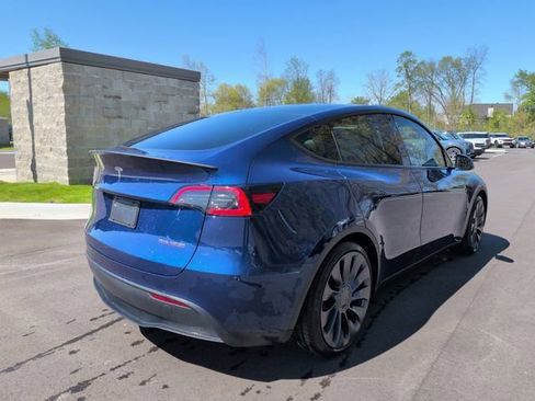 Used 2024 Tesla Model Y Performance AWD/4WD image 5