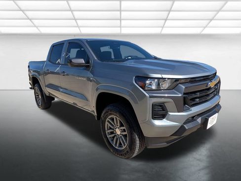 Used 2026 Chevrolet Colorado LT w/ Advanced Trailering Package RWD image 1