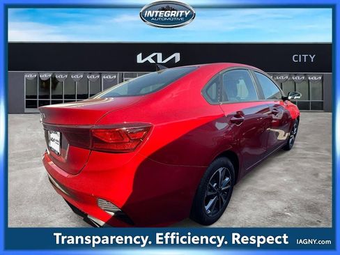 Certified 2023 Kia Forte LXS image 4